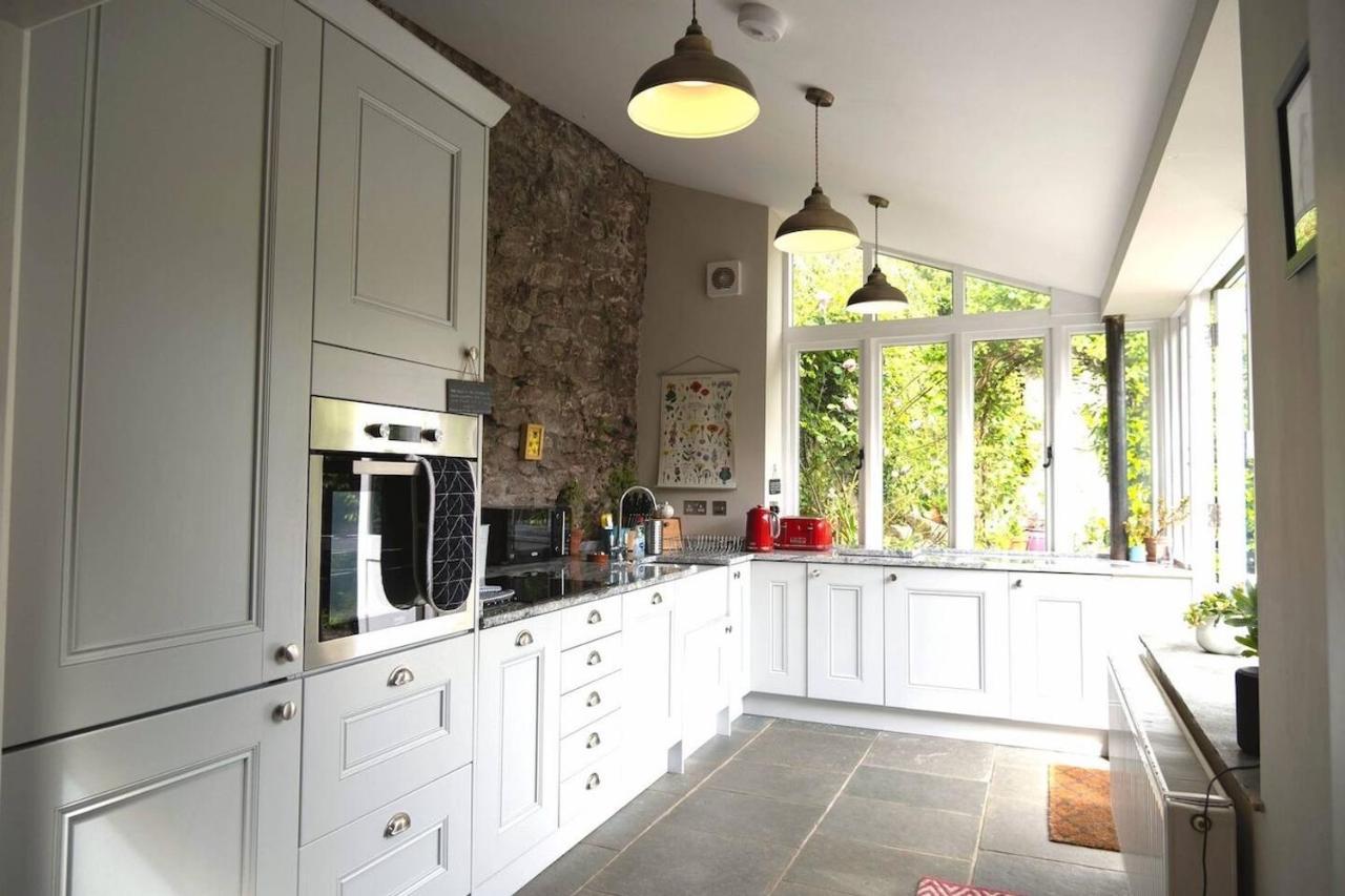 Lovely Property In The Heart Of Somerset, Sleeps 9 쉡튼말렛 외부 사진