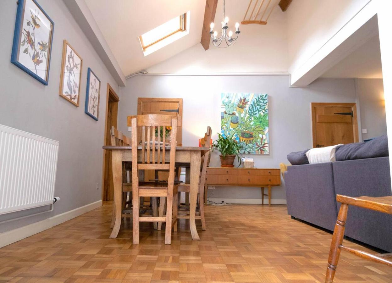 Lovely Property In The Heart Of Somerset, Sleeps 9 쉡튼말렛 외부 사진