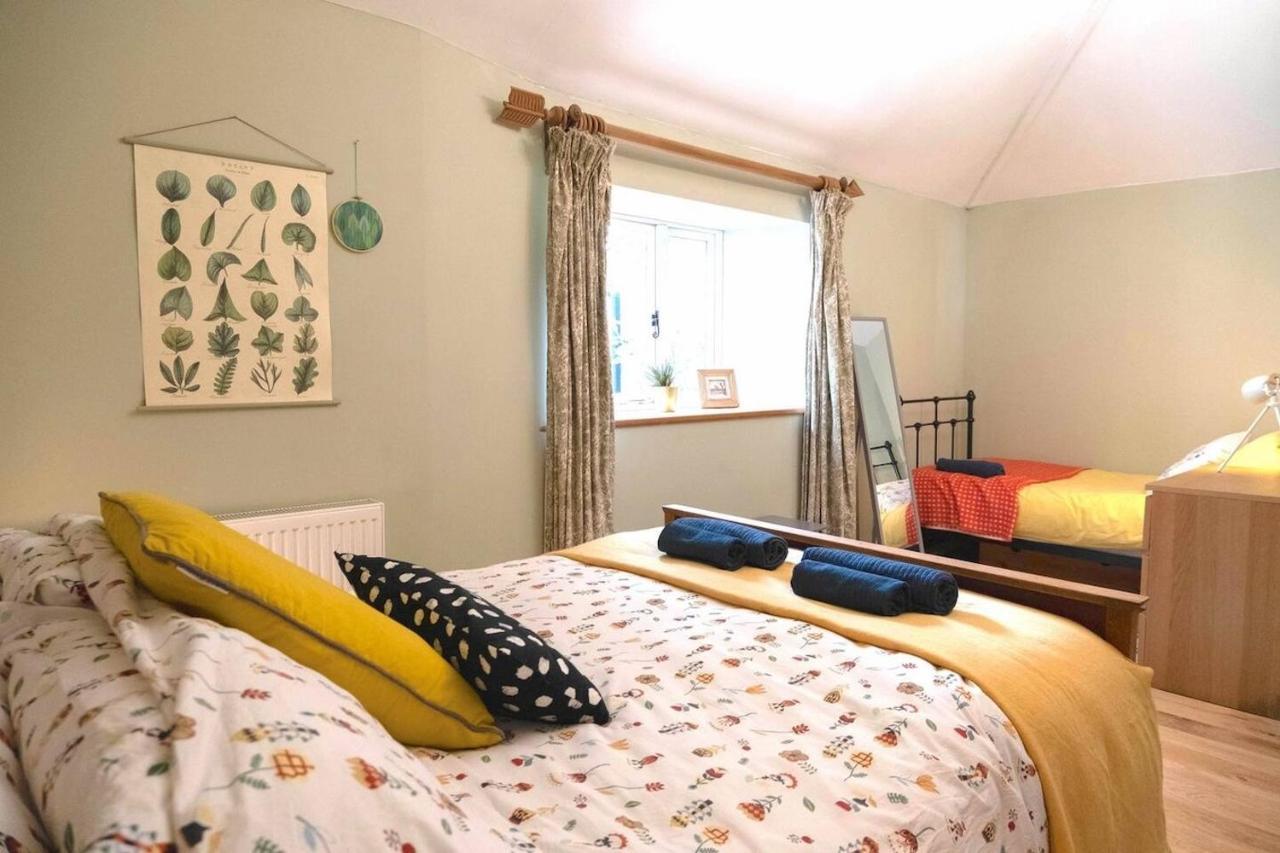 Lovely Property In The Heart Of Somerset, Sleeps 9 쉡튼말렛 외부 사진